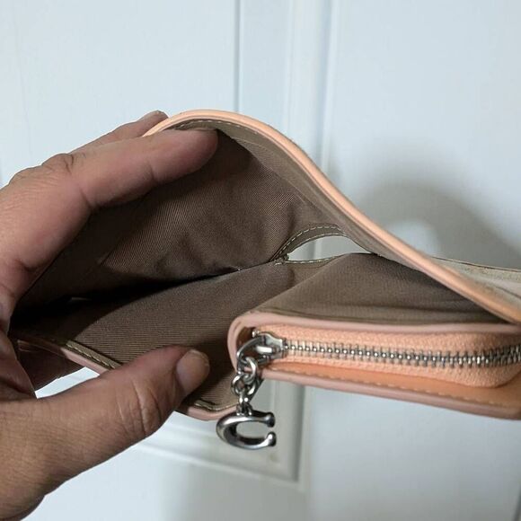 Coach Signature C Jacquard Canvas & Leather Faded Blush Snap Wallet - Picture 8 of 8